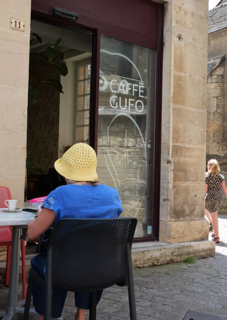caffe-gufo-facade